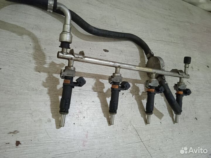 Рампа топливная Шевроле Круз Chevrolet Cruze 1.8