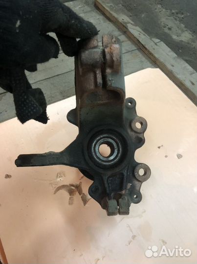 Поворотный кулак ford focus 3