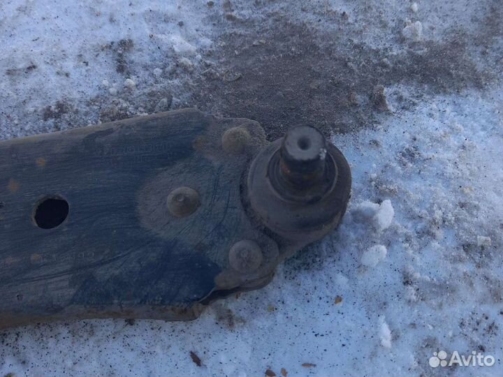 Передний левый рычаг форд фьюжин