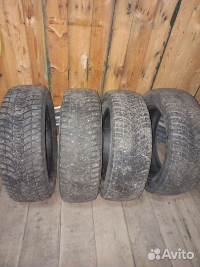 Michelin Latitude X-Ice North 3 215/60 R17