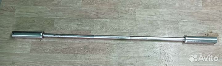 Скамья для жима лежа со штангой