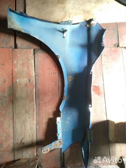 Крыло переднее левое на mitsubishi lancer 10