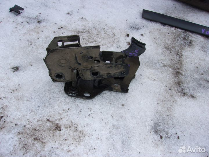 Замок капота. Skoda Fabia 2.2007-2012г