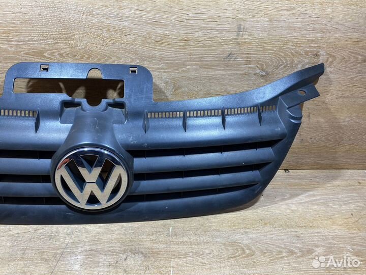 Решетка радиатора VW Touran 2003-2006 Арт. 130239