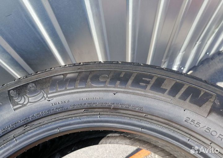 Michelin Latitude Tour HP 255/50 R19 107W