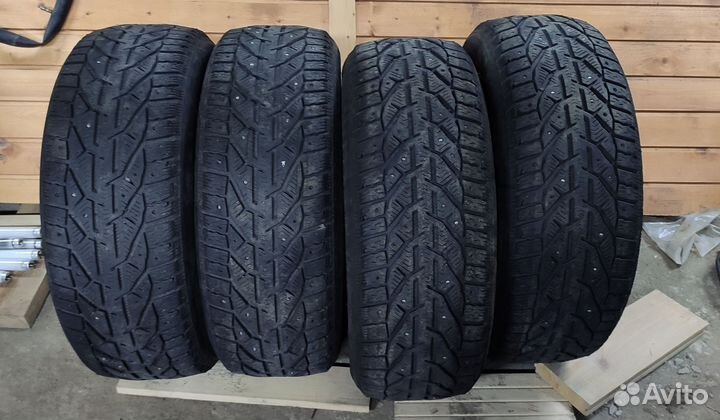 Tigar SUV Ice 215/60 R17 100T
