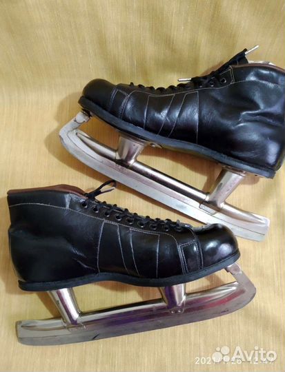 Коньки кожаные Динамо 39р