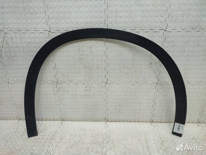 Накладка крыла передняя правая Mercedes-Benz