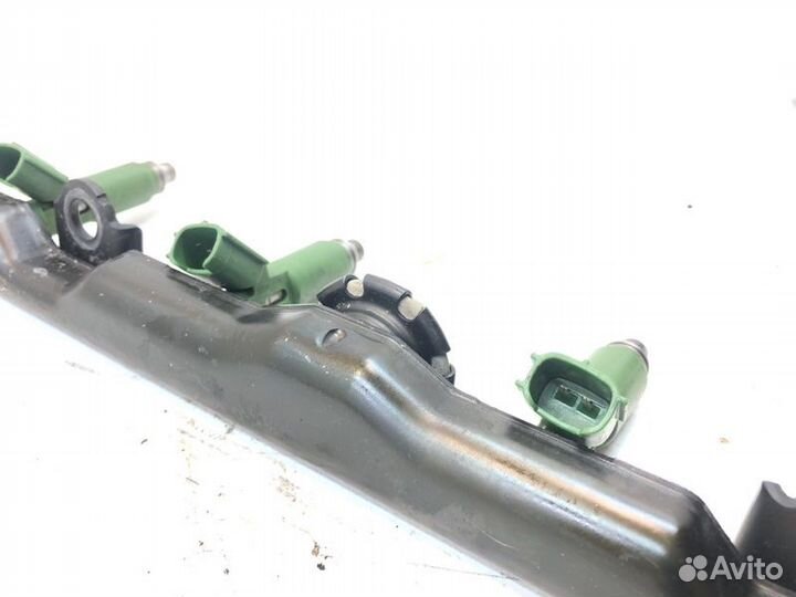 Форсунка топливная Toyota Opa ZCT10 1zzfe 2001