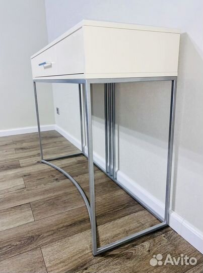 Консольный столик в стиле лофт «beige silver»