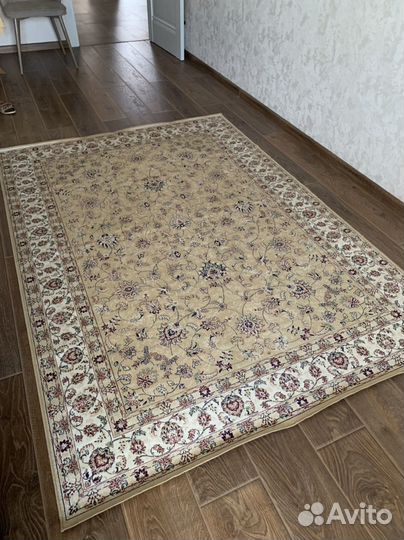 Новый ковер из шелка 160/230