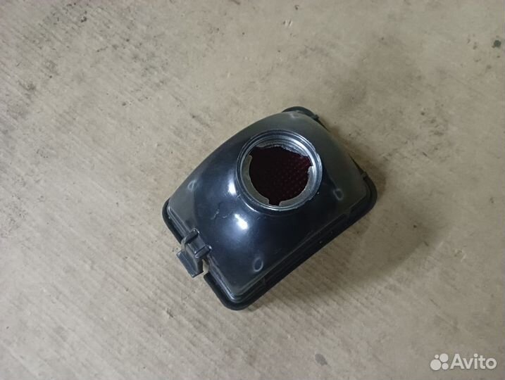 Задний противотуманный фонарь Transporter T4