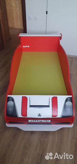 Детская кровать машина бу