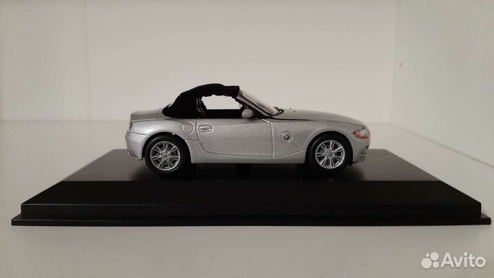 Bmw z4 / 1:43 / Norev