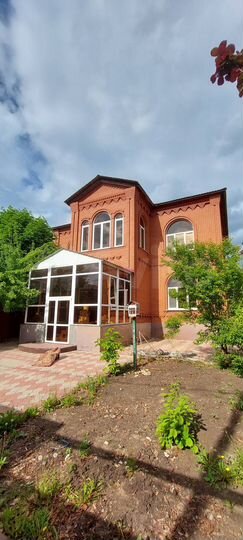 Дом 504,7 м² на участке 5,2 сот.