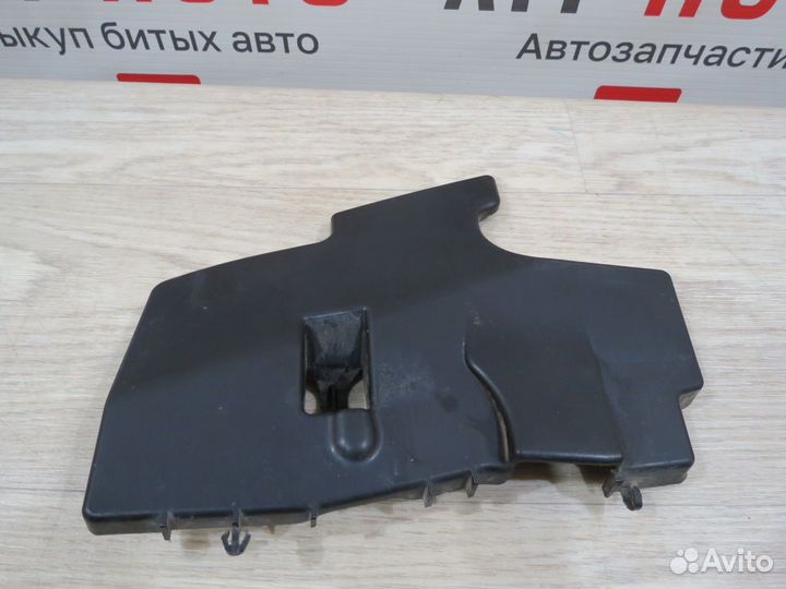 Воздуховод радиатора левый Toyota Corolla 150