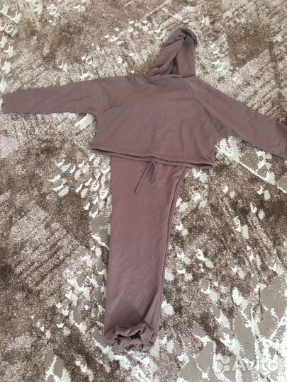Спортивный летний костюм 42-44- размер