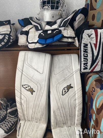 Продам Хоккейную форму вратаря