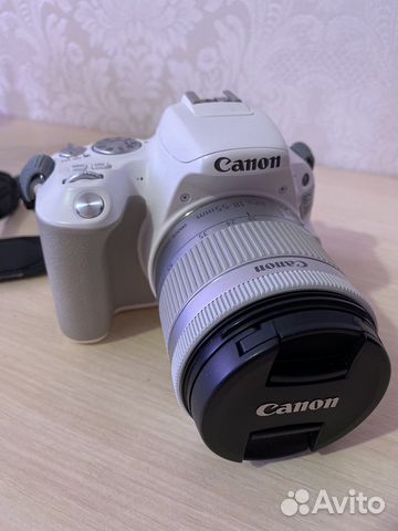 Зеркальный фотоаппарат canon eos 200d
