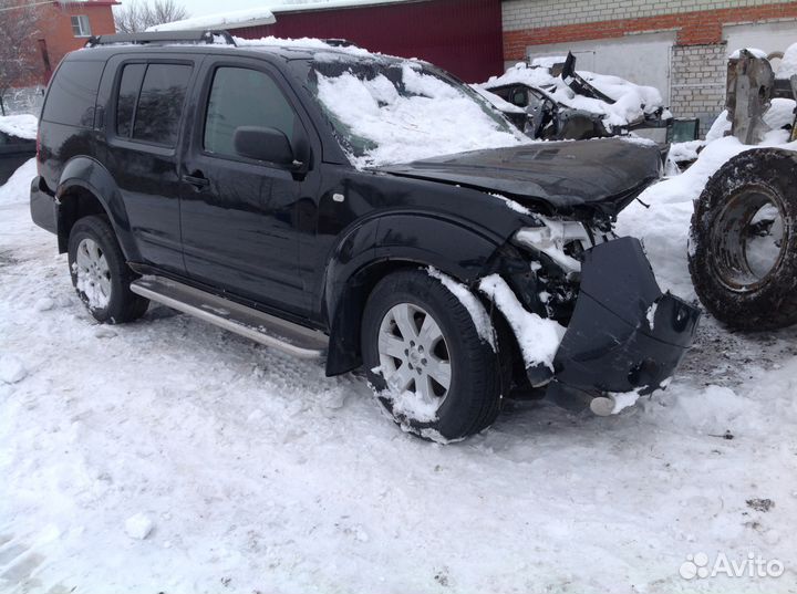 Разбор Ниссан Nissan Pathfinder, 2005