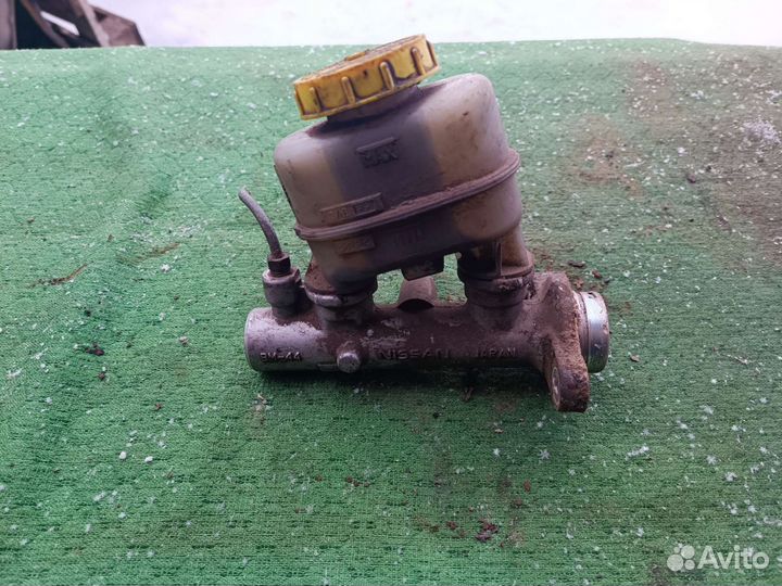 Главный тормозной цилиндр Ниссан Максима A32 1999г