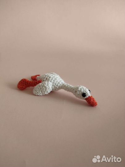 Гусь вязаный