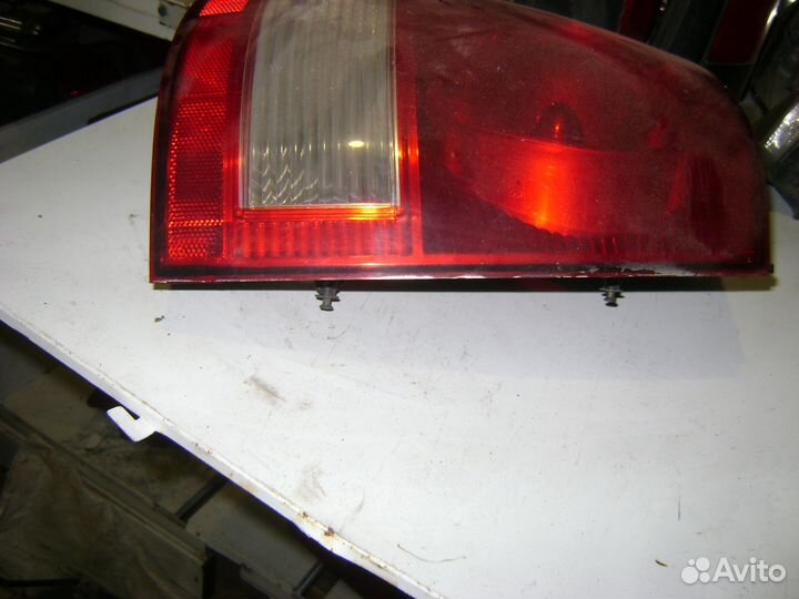 Фонарь задний правый Киа Соренто Kia Sorento