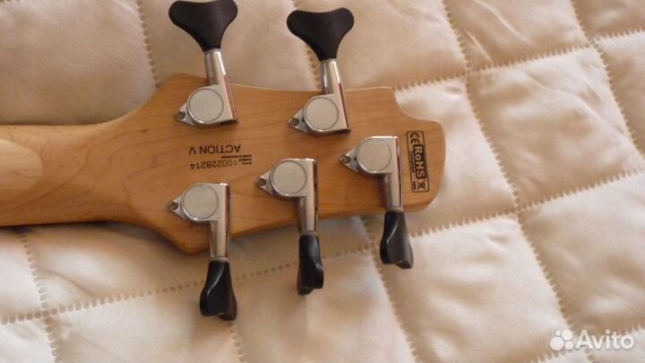 Бас гитара 5 струн