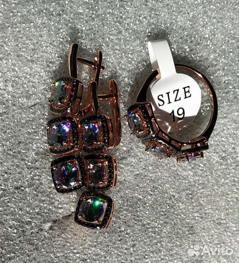 Серьги кольцо топаз мистик цирконы золото