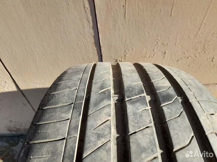 Nexen N'Fera SU1 235/40 R18