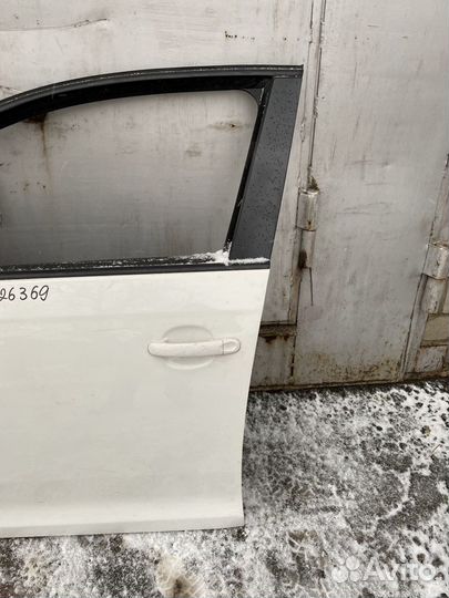 Дверь передняя левая Volkswagen Jetta 5