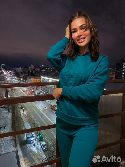 Костюм спортивный женский