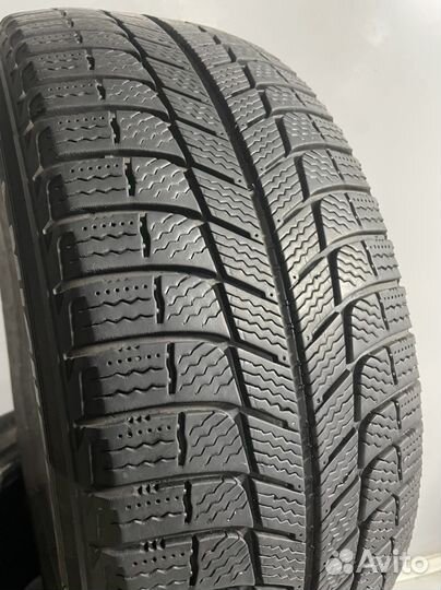 Michelin X-Ice 3 215/55 R16