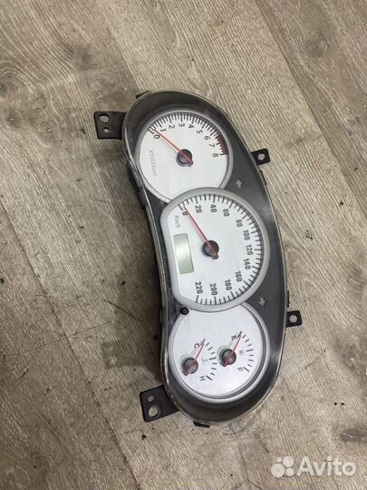 Панель приборов Vortex Tingo