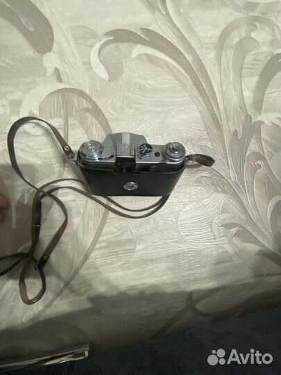 Плёночный фотоаппарат (зенит )