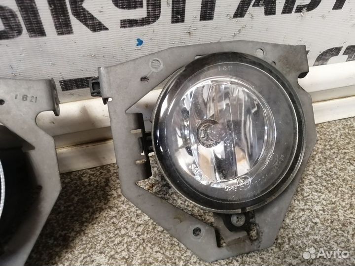 Фара противотуманная для Mitsubishi Outlander XL