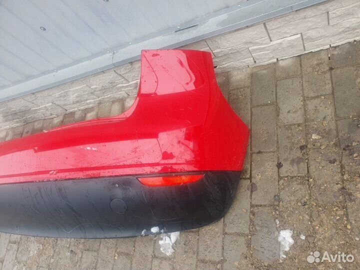 Бампер задний Volkswagen Golf plus 2.0 BLX