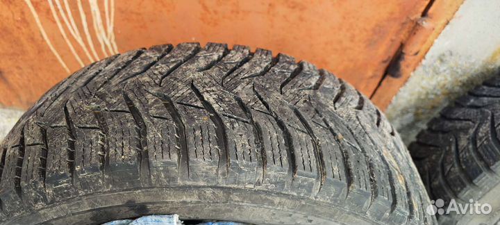 Kumho WinterCraft Ice WI31 235/65 R17