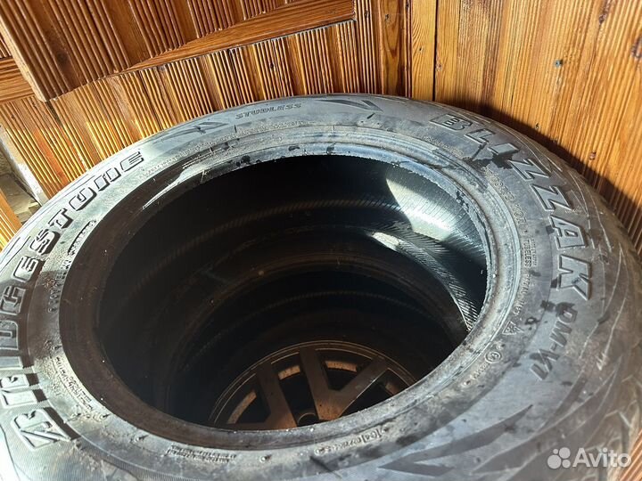 Bridgestone Blizzak DM-V1 265/60 R18