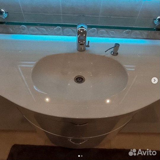 Столешница в ванную комнату