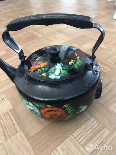 Чайник электрический. Жостовская роспись