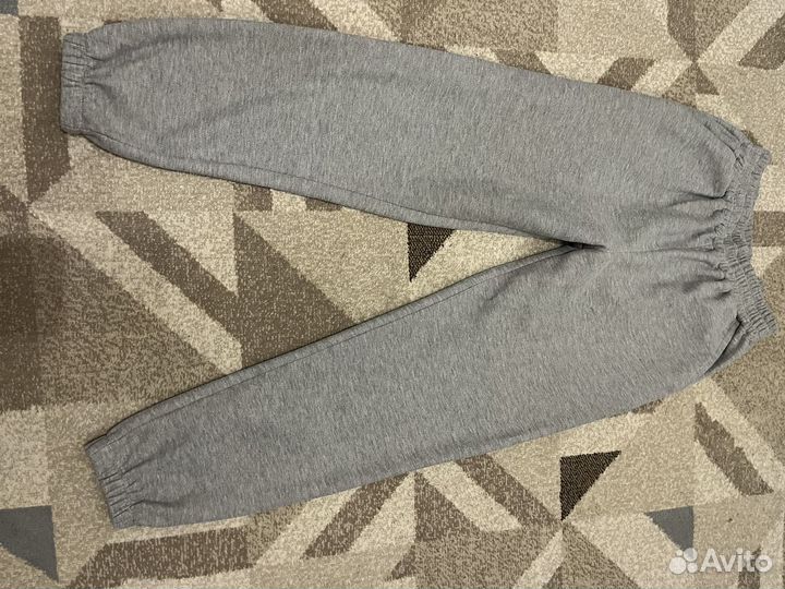 Спортивный костюм женский