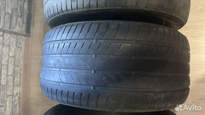 Bridgestone Alenza 001 275/45 R20 и 305/40 R20