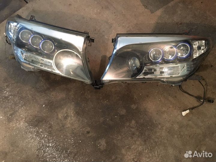 Фары toyota Land Cruiser 200