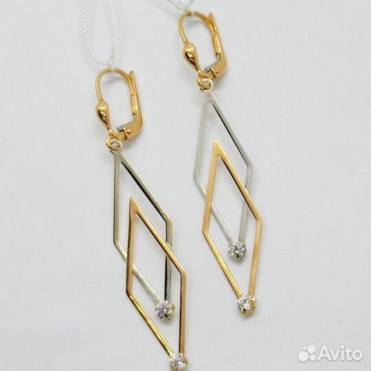 Золотые серьги с камнем