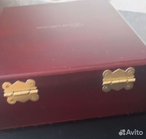 Шкатулка для чая из красного дерева