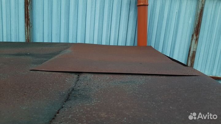 Металлический короб (ларь)