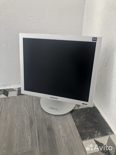 Монитор samsung syncmaster 173p