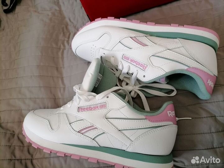 Кроссовки 40(25,5) reebok оригинал натурал. кожа