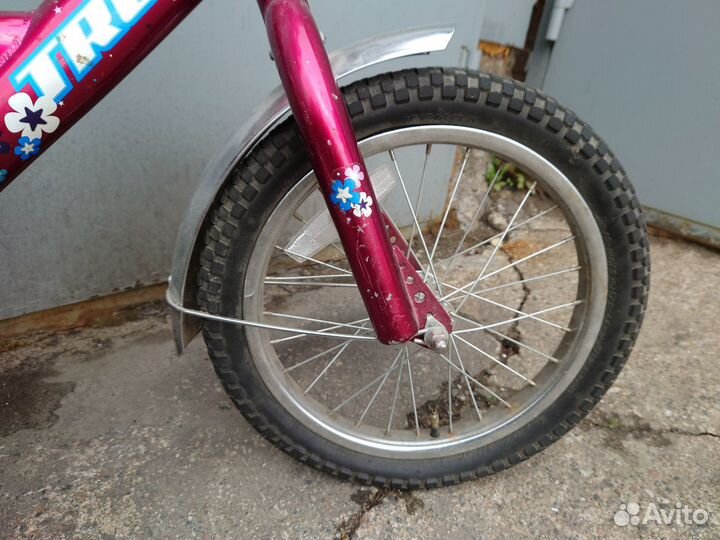 Велосипед детский Trek четырехколесный